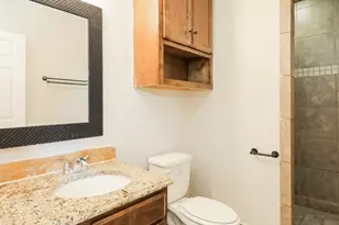 5322 S Zarzamora St, San Antonio, TX 78211 - Photo 8