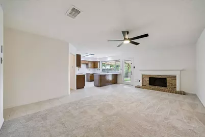 3523 Hidden Creek Drive, Sugar Land, TX 77479 - Photo 8