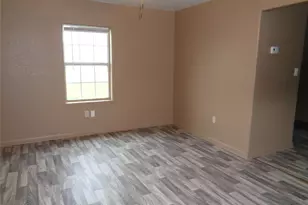 310 S Avenue D, Freeport, TX 77541 - Photo 10