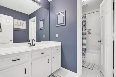 1211 Ridgewood Place, Houston, TX 77055 - Photo 18