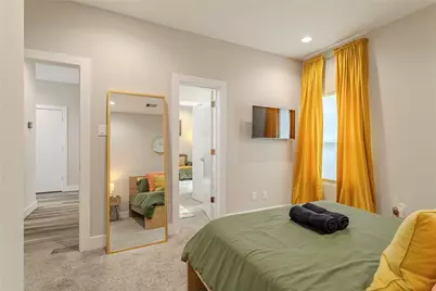 240 Julia Street #D, Houston, TX 77022 - Photo 16