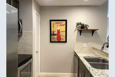 2220 Bering Drive #13, Houston, TX 77057 - Photo 6