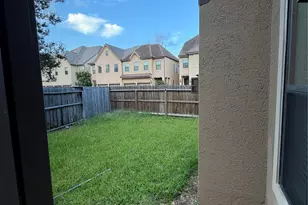 11602 Royal Oaks Crossing, Houston, TX 77082 - Photo 16