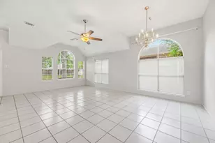 9619 E Withers Way Cir, Houston, TX 77065 - Photo 14