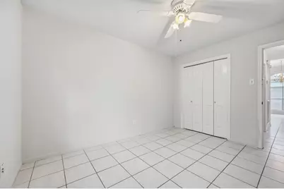 9619 E Withers Way Circle, Houston, TX 77065 - Photo 40