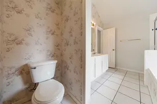 9619 E Withers Way Cir, Houston, TX 77065 - Photo 26