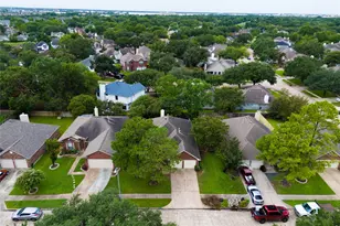 9619 E Withers Way Cir, Houston, TX 77065 - Photo 40