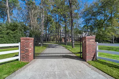 11302 Lake Forest Drive, Conroe, TX 77384 - Photo 6