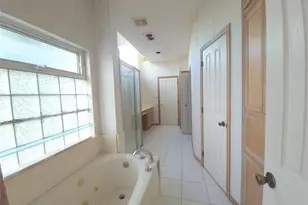 1823 Port O' Call St, Tiki Island, TX 77554 - Photo 24