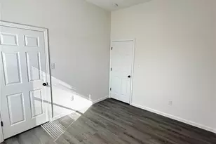 318 Tennessee St, Houston, TX 77029 - Photo 12