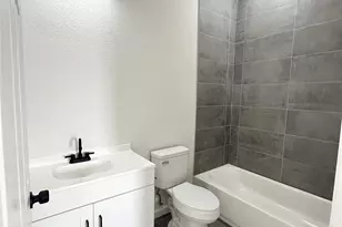 318 Tennessee St, Houston, TX 77029 - Photo 16