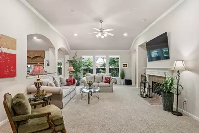 130 N Archwyck Circle, The Woodlands, TX 77382 - Photo 8