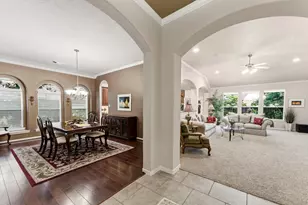 130 N Archwyck Cir, The Woodlands, TX 77382 - Photo 6