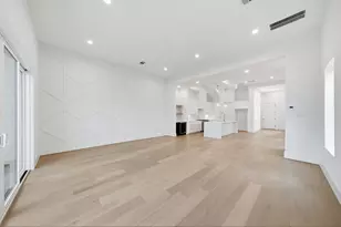 835 W 25th St, Houston, TX 77008 - Photo 4