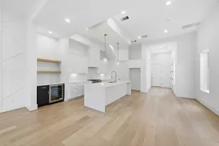 835 W 25th St, Houston, TX 77008 - Photo 8