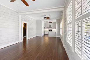809 Woodrow St, Houston, TX 77006 - Photo 8