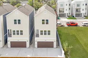 3808 Yale St, Houston, TX 77018 - Photo 2