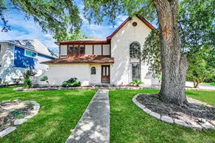 4712 Country Club View, Baytown, TX 77521 - Photo 2