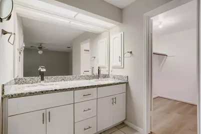 10103 Inwood Shadows Street, Houston, TX 77088 - Photo 18