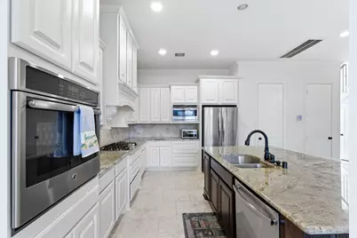27 Daffodil Meadow Place, Tomball, TX 77375 - Photo 6