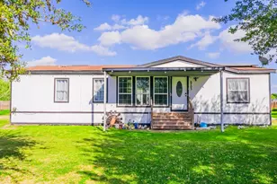 6703 Trail Loop E, Rosharon, TX 77583 - Photo 2