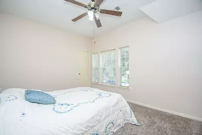 15715 Brookwood Lake Place, Sugar Land, TX 77498 - Photo 16