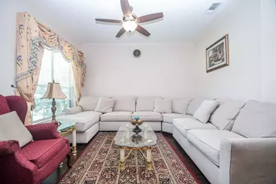 15715 Brookwood Lake Place, Sugar Land, TX 77498 - Photo 4