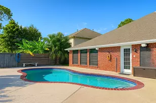 10827 Oak Bayou Ln, Houston, TX 77064 - Photo 16