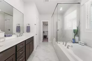 2704 Grand Fountains Dr, Houston, TX 77054 - Photo 16