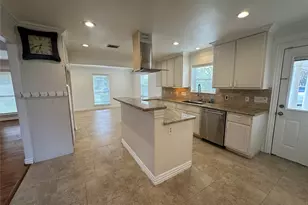 8522 Westview Dr, Houston, TX 77055 - Photo 1