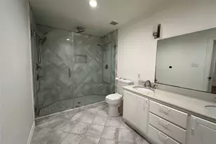 8522 Westview Dr, Houston, TX 77055 - Photo 26