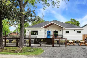 1110 W 25th St, Houston, TX 77008 - Photo 32