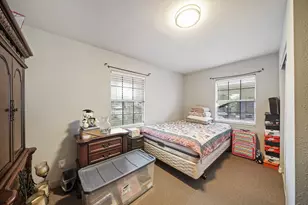 10338 Norvic St, Houston, TX 77029 - Photo 6