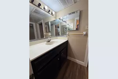 1901 Brun Street #D, Houston, TX 77019 - Photo 10