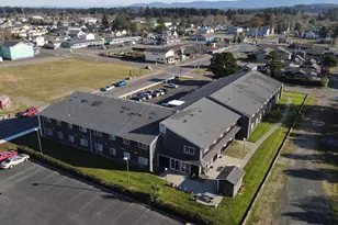 301 Sid Snyder Dr W, Long Beach, WA 98856 - Photo 2