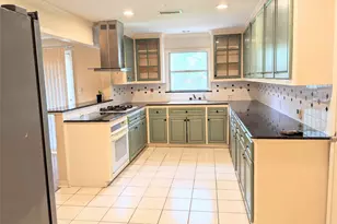 5559 Aspen St, Bellaire, TX 77401 - Photo 4