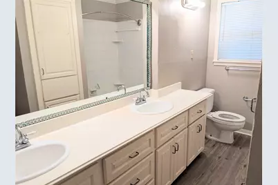 5559 Aspen Street, Bellaire, TX 77401 - Photo 10