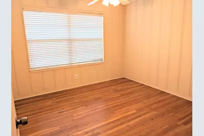5559 Aspen Street, Bellaire, TX 77401 - Photo 8