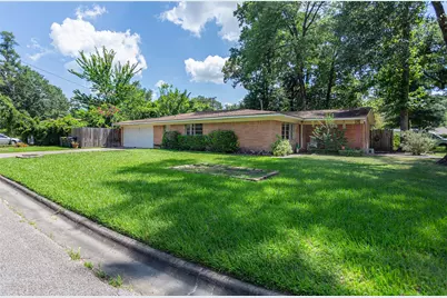 101 S Woodsway Street E, Conroe, TX 77301 - Photo 2