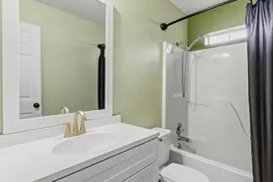 7250 Hidden Valley Dr, Beaumont, TX 77708 - Photo 24