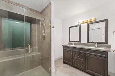 29 S High Oaks Circle, The Woodlands, TX 77380 - Photo 12
