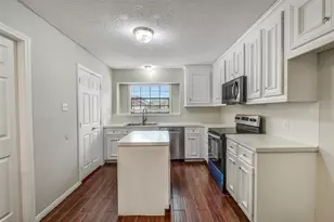 206 Live Oak Ln, Friendswood, TX 77546 - Photo 10