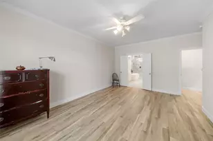 2 N Chantsong Cir, The Woodlands, TX 77382 - Photo 18