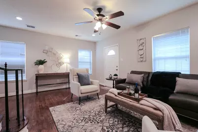 4609 University Oaks Boulevard, Houston, TX 77004 - Photo 1