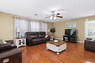 9022 Creeks Gate Ct, Richmond, TX 77407 - Photo 2