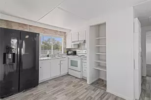 403 Avenue E, Dickinson, TX 77539 - Photo 10