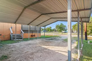 403 Avenue E, Dickinson, TX 77539 - Photo 6