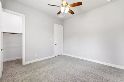2021 Green Terrace Lane, Pinehurst, TX 77362 - Photo 32