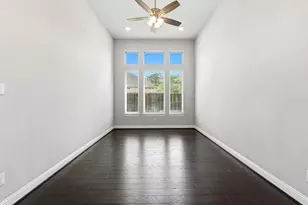2021 Green Terrace Ln, Pinehurst, TX 77362 - Photo 10