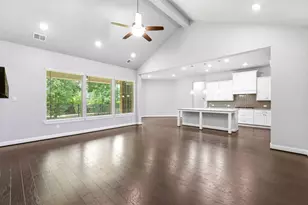2021 Green Terrace Ln, Pinehurst, TX 77362 - Photo 12